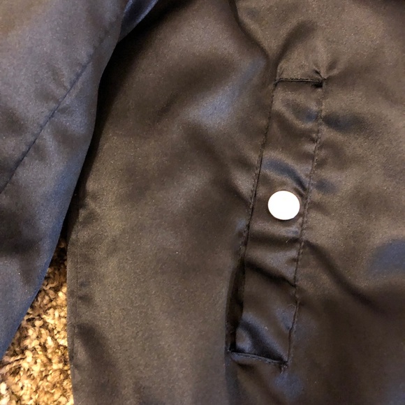 Jacket - Picture 2 of 4